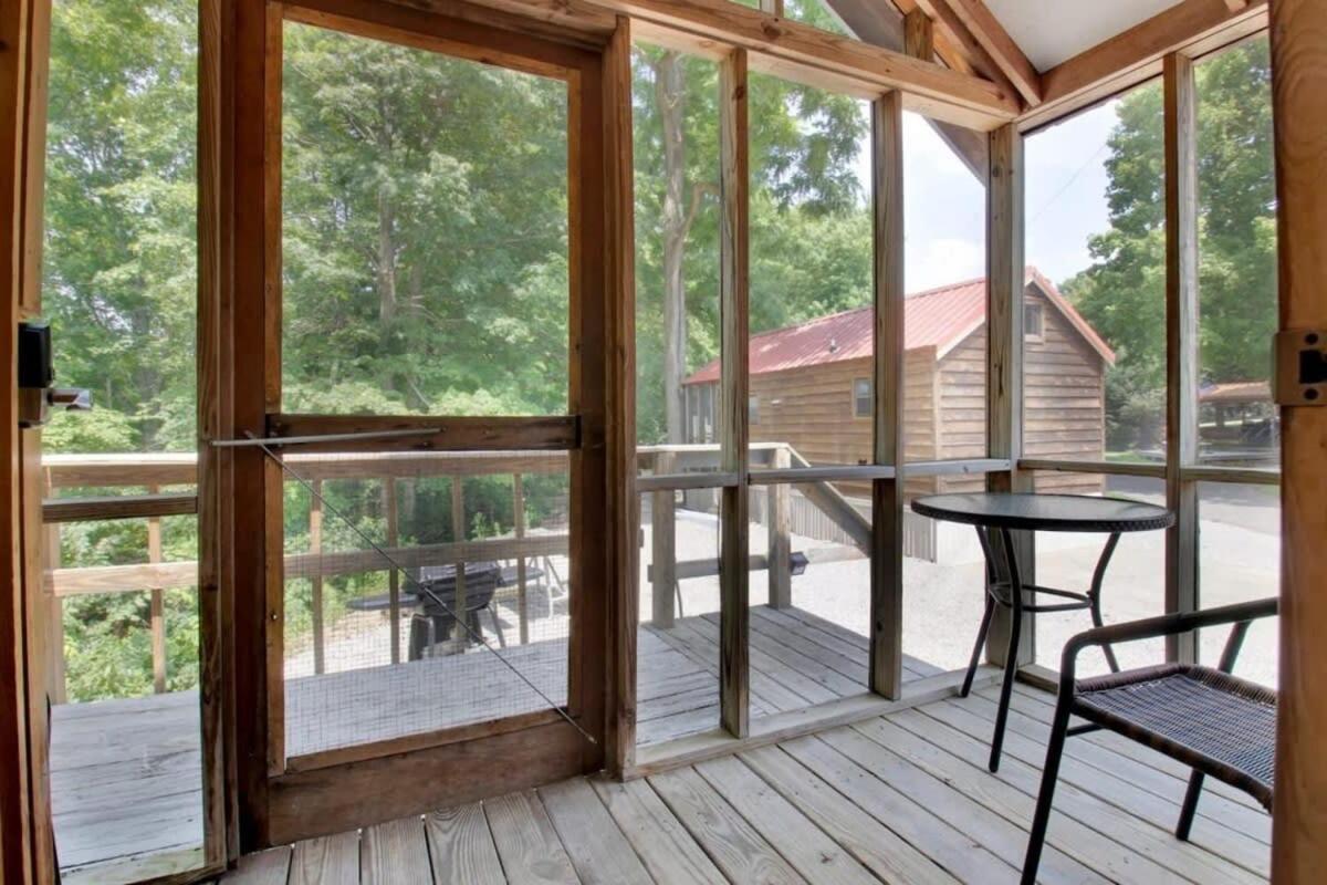 Charming Log Cabin In Bloomington Exterior foto